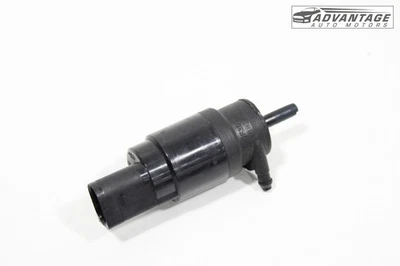 VOLKSWAGEN PASSAT A33 1998-2022 PARABRISAS DEPÓSITO FLUIDO BOMBA DE AGUA OEM Foto 1 de 4