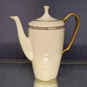 Lenox McKINLEY Coffee Pot With Lid 9" 5 Cup Carafe Presidential Line - Picture 1 of 9
