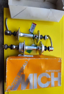 PAR DE BUJES COMPLETOS MARCA MICHE ITALIANA DELANTEROS/TRASEROS 32 AGUJEROS NOS MOZZI PAIO NUOVI Foto 1 de 4