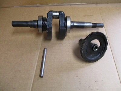 Briggs & Stratton 10HP 243434 Crankshaft Camshaft - Image 1 of 4