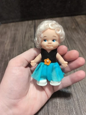 Muñeca de plástico de colección UD Co Inc 4" Pee Wee clon  Foto 1 de 4