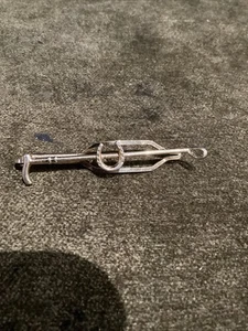 Vintage English Made Gold Plated Tie Clip - Lambournes Birmingham. Riding Crop - Picture 1 of 6