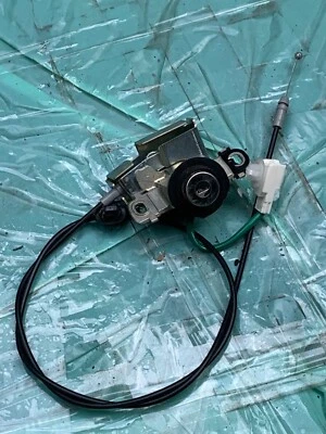 Lexus IS350 IS250 2015 actuador de bloqueo de maletero trasero con cable 2016 Foto 1 de 4