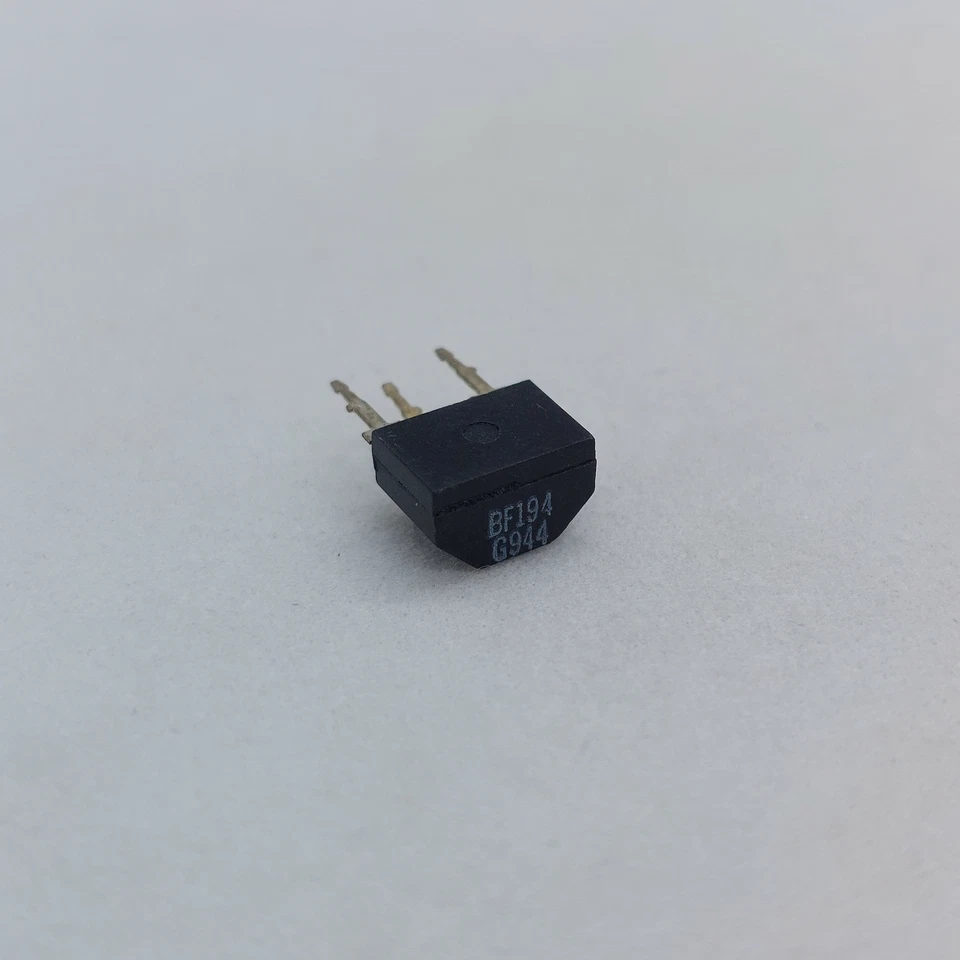 BF194 PHILIPS SILICON POWER TRANSISTOR - Image 1 of 1