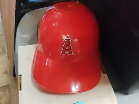 Vintage Victory Way Sports MLB Los Angeles Angels Plastic Serving Hat Batting Cover