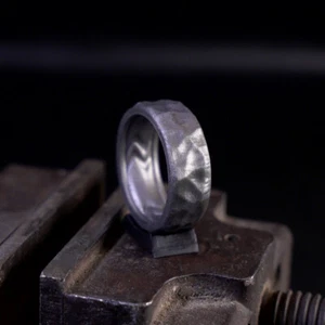 Rustic Silicone Hammered Men's Ring/Wedding Band in Titanium Silver Metallic - Picture 1 of 8