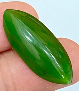 Nephrite Jade Cabochon from Tagao Afghanistan. Natural green nephrite Gemstone - Picture 1 of 8