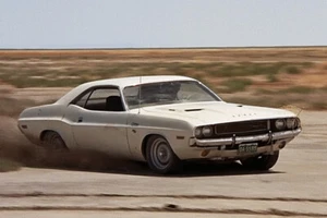 Póster de Vanishing Point 1970 Dodge Challenger Racing In Desert Car 24X18 - Imagen 1 de 1