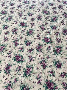 Purple flowers floral fabric 314cm length x 89cm width - Picture 1 of 6
