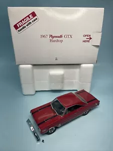 Danbury Mint 1967 Plymouth GTX Hardtop 1:24 w/ Box - Picture 1 of 10
