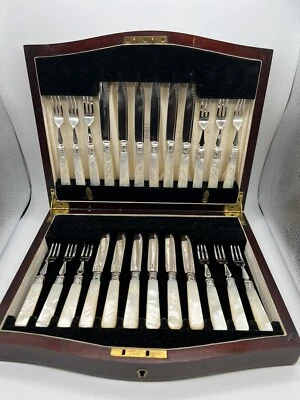 Servizio di posate dolce Sheffield Manico Madreperla primi 900 - Immagine 1 di 4