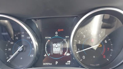 XE 2017-2018 OE velocímetro calibre clúster 47 k millas Jaguar Foto 1 de 4