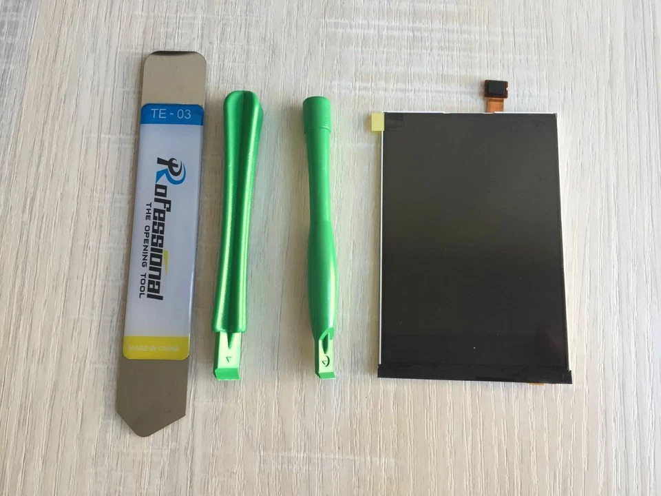 New Inner LCD Glass Screen Replacement Part for IPOD TOUCH 3rd GEN 3g 3 A1318 - Image 1 of 4