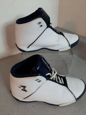 Zapatos de baloncesto STARBURY Stephon Marbury talla 3,5 cuero blanco rayas azules Foto 1 de 4