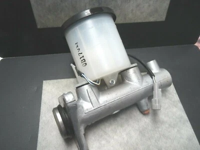 制动主缸适用于 1988 - 1991 年丰田凯美瑞 All-Trac 日本制造 AISIN — 第 1/4 张图片