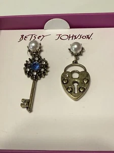 New Betsey Johnson Heart Lock & Key Mismatch Drop Earrings | Antique Gold Toned - Picture 1 of 3