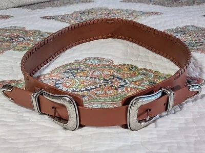 Cinturón de cuero Rebecca Minkoff para mujer mediano plateado doble hebilla occidental  Foto 1 de 4