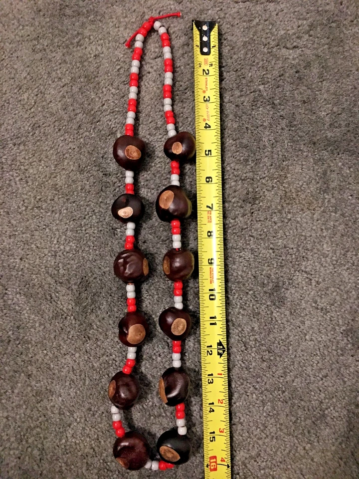 Real Ohio State Buckeyes hecho a mano 16" L. collar cuentas rojas/grises y cordón artesanal rojo Foto 1 de 4