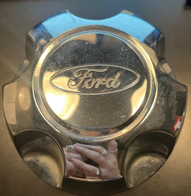 Tapa central Ford Ranger o Explorer, cromada, 1998-2011 parte # YL24 1A096 CB 01 Foto 1 de 3