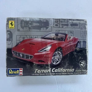 Revell Ferrari California (Open Top) 1:24 Modellbausatz - Bild 1 von 11