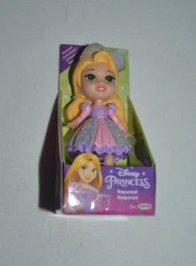 2023 DISNEY MINI PRINCESS - RAPUNZEL SILVER GLITTER DISNEY 100 YEARS - Picture 1 of 4