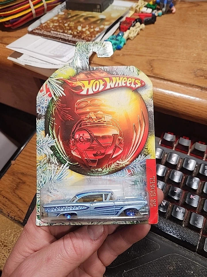 HOT WHEELS 58 EDSEL 2010 HOLIDAY HOT RODS Metalflake Light Blue Chrome Blue 5SPs - Image 1 of 4