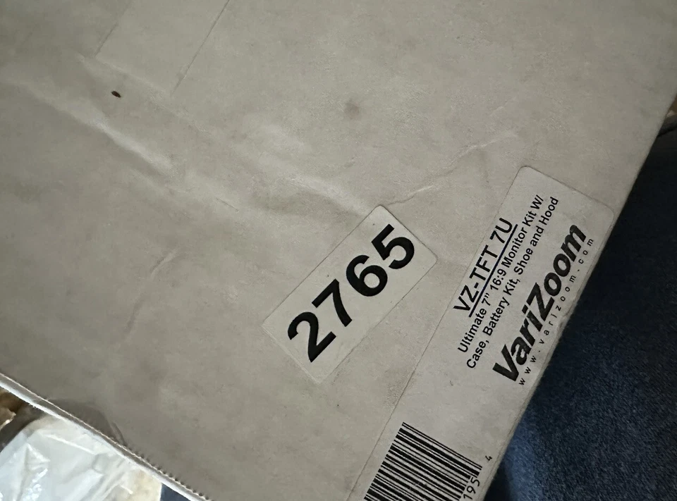 VariZoom VZ-TFT7 7" LCD Monitor  4:3/16:9 - Image 1 of 1