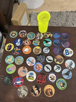Lote de 42 Pogs De Colección CON Estuche de Grapas Federación Mundial de Pog Ver Fotos (u) Foto 1 de 4
