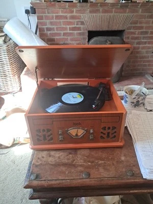 Itek Nostalgic Music System - Image 1 of 4