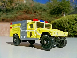 Corgi HMMWV Hummer Fire Truck O'Hare Airport Fighting Machine 1:120 Scale - Picture 1 of 18