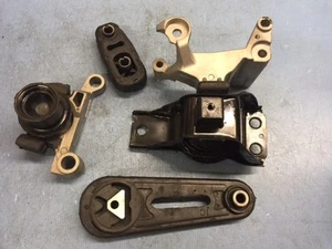 Motor & Automatic CVT Trans Mount Set 4PCS for 2007-2012 Nissan Sentra 2.0L - Picture 1 of 8