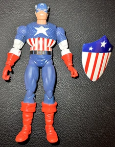 Hasbro 2007 Marvel Legends Queen Brood Wave Captain America Action Figure - Picture 1 of 2
