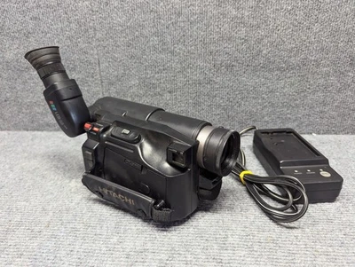 Hitachi VM-E230A 8mm Video Camera Camcorder for Parts Only Repair - Image 1 of 4