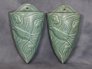 Pair 1930s Lovatts Langley Ware Pottery Seagull Waves Wall Pocket Vase Green Gla - Picture 1 of 6