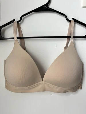 Sujetador Nude Sin Costuras Talla 38C Isaac Mizrahi Foto 1 de 4