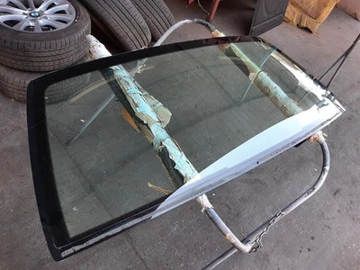 Ventana trasera de vidrio Bentley Arnage  Foto 1 de 4