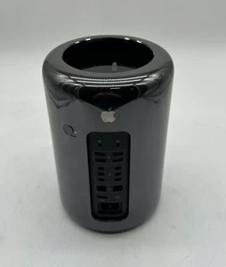Apple Mac Pro 2013 A1481 2.7GHz 12-CORE XEON 64GB 1TB AMD D700 MONTEREY - Picture 1 of 6