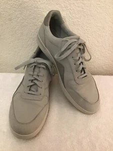 Tread By Everlane 100% Leather Unisex Sneakers Light Grey Size 11.5 M, 13.5 F - Picture 1 of 12