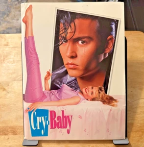 Dossier de presse cinéma CRY-BABY 1990 avec dépliant et 11 photos noir et blanc ! - Photo 1/8