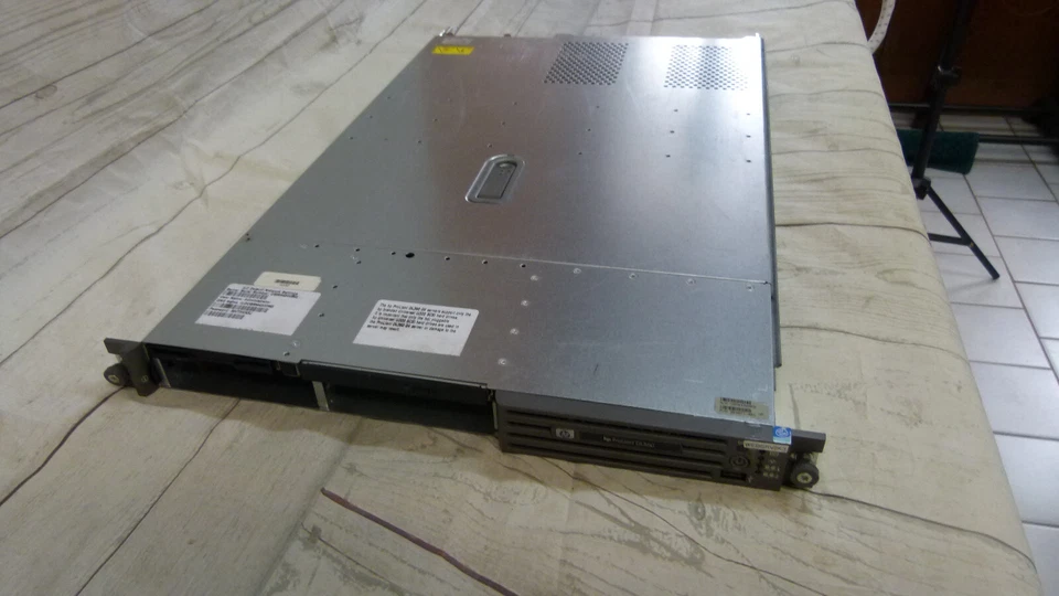 HP ProLiant DL360 354571-001 Rack Server G4 - Image 1 of 4