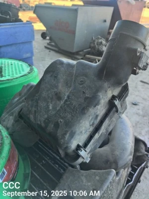 AIR CLEANER BOX 2010-2014 SUBARU LEGACY Foto 1 de 4