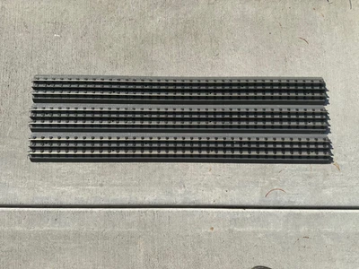 Lot of 3 MTH RailKing Realtrax 30 inch Straight Tracks all Solid Rail 40-1019 - Image 1 of 3
