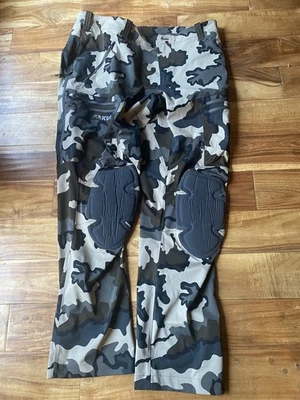KUIU Chinook Pants Camo Size 42 Hunting Hiking Outdoor 4-Way Stretch - Image 1 of 4