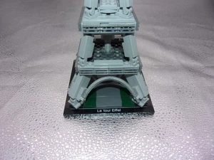 LEGO ARCHITECTURE - LA TOUR EIFFEL 21019 COMPLET AVEC NOTICE D'ORIGINE - Photo 1/1