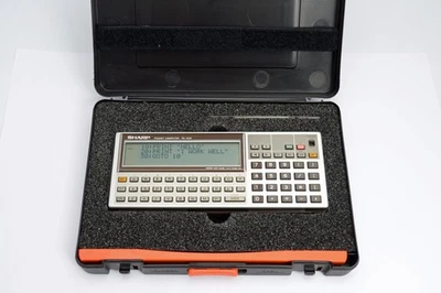 Sharp PC-1350 - Vintage Pocket Computer with Box - Bild 1 von 4