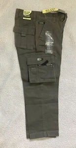 SILVER POINT 23" x 20" Green Cargo Pants Size 5 - Picture 1 of 11