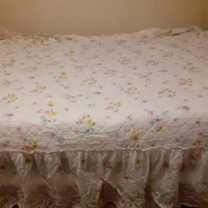 Vintage Twin Size Girly Bedspread Butterflies And Flowers - Picture 1 of 12