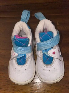 Baby Infant Nike Vintage Shoes Sneakers Size 2 Pink Red White - Picture 1 of 7