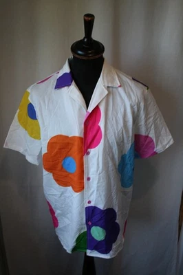 Vintage pop art flowers Hawaiian summer short sleeve shirt  medium  revival - Image 1 of 4