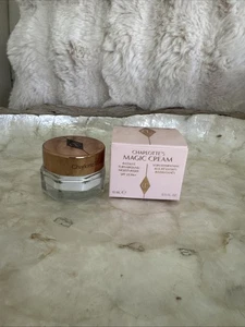 CHARLOTTE TILBURY MAGIC CREAM 15ML NEW & BOXED GLASS JAR AWARD WINNING - Picture 1 of 6